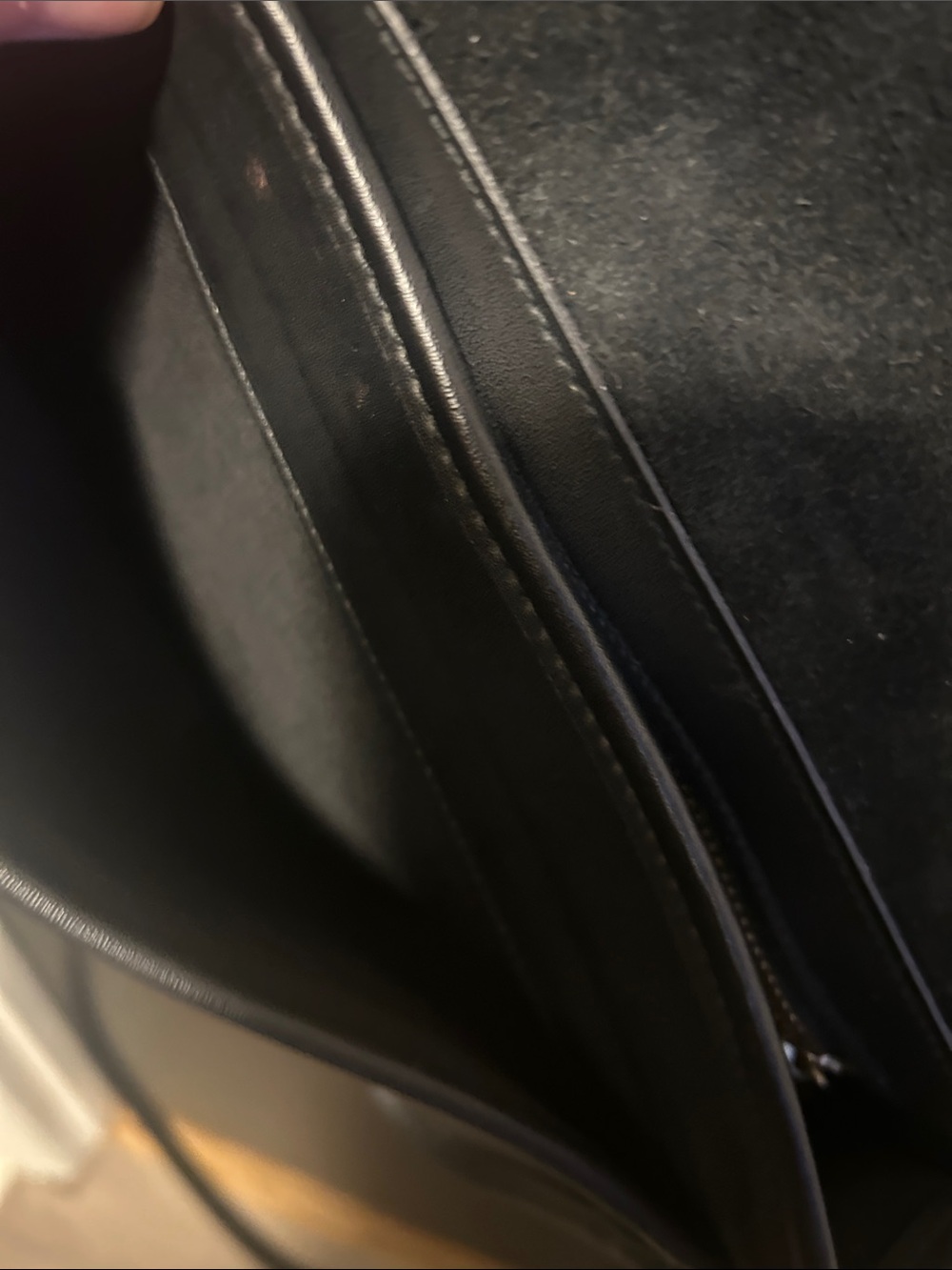 Black Leather Crossbody Bag with Gold Turn-Lock - Picture 4 of 6